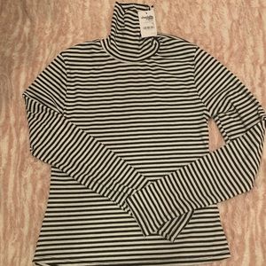 Charlotte Russe long sleeve top